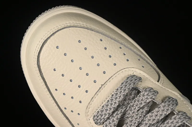 All categories Nk Air Force 1 Air Force series Nk Air Force 1 Mid Air Force mid-top Nk Air Force 1'07 Mid gray pearlescent small hook Air Force One mid-top casual sneakers SG2356-806